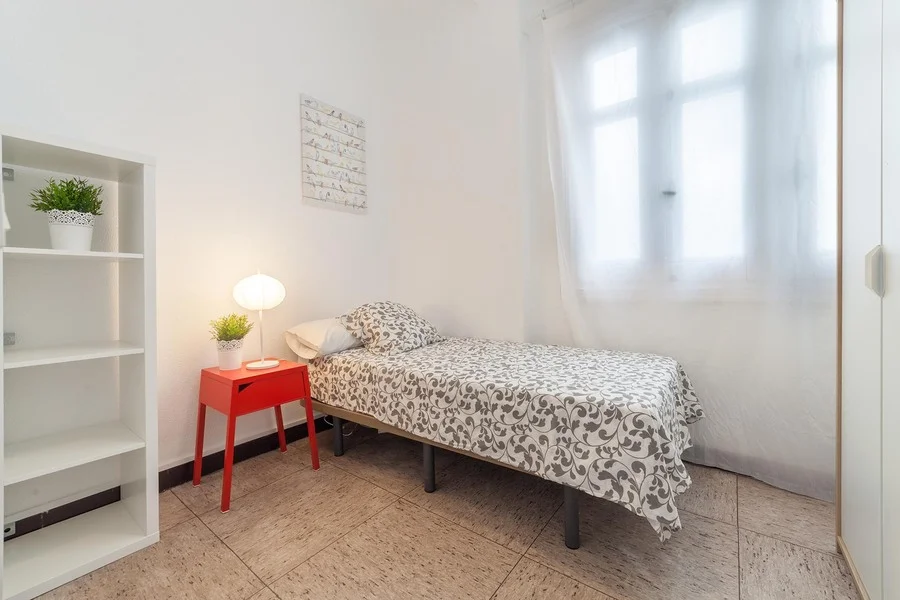 CABECERA-3-ALOJAMIENTO-HABITACIÓN-INDIVIDUAL-MÁLAGA-r